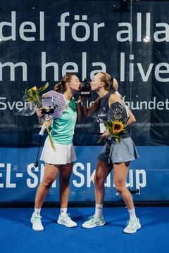 Amanda Girdo, Linnea Björk