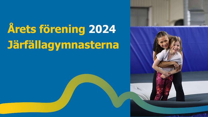 Gymnastikledare och gymnast som ser glada ut.