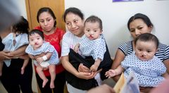 Några av Operation Smiles små patienter som fått en operation för sin läpp-käk-gomspalt under tidigare uppdrag i Puebla, Mexiko. Foto: Jasmin Shah