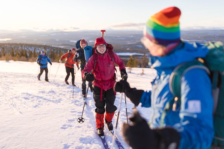 Personer på vintertur på fjället