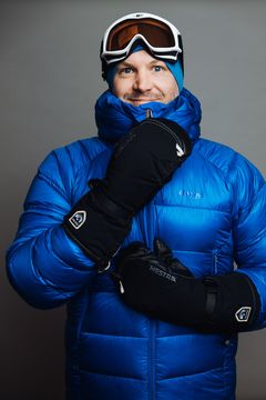 Porträtt på Andreas Karlsson i vinterkläder