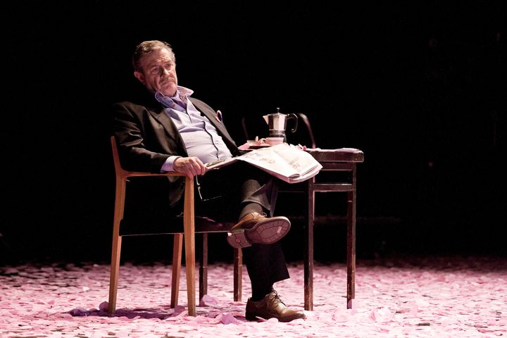 Allan Svensson, Körsbärsträdgården (2013), Stora scenen, Kulturhuset Stadsteatern Fotograf: Petra Hellberg