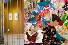 Detalj ur Romanija Siwen (Romska kvinnor syr) av Małgorzata Mirga-Tas
(2021)