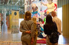 Installationsvy från utställningen The Magic Power of the Needle