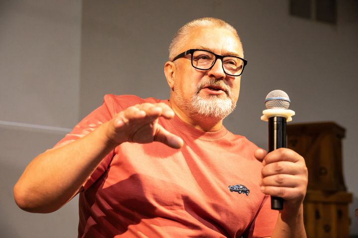 Maksym Kurochkin som startat Veteranernas teater.