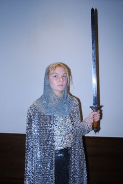 Ingen utgång. En examensproduktion från Stockholms konstnärliga högskola i samarbete med Hjärter Fem. Urpremiär 23 maj på Fri Scen, Kulturhuset Stadsteatern.