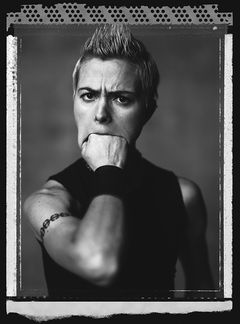 Ohlsons foto i utställningen Könskrigare