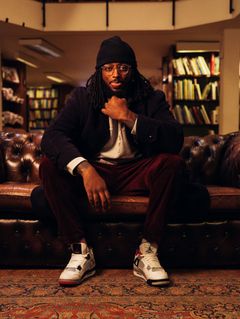 Ahmed Berhan, skådespelare i Upploppet på Kulturhuset Stadsteatern Husby