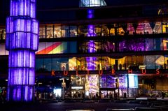 Besökare till Kulturhuset Stadsteatern, Sergels torg, Stockholm.
