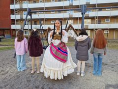 Escarleth Romo Pozo, konstnär med konstnärsresidens på Husby Konstsalong 2026