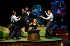 Ensemblen i Rat Pack Rhapsody, Urpremiär 24 april på Kulturhuset Stadsteatern. Urpremiär 24 april på Kulturhuset Stadsteatern.