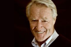 Göran Zachrisson 2300x1533 Porträttbild på sportjournalist Göran Zachrisson, tagen i samband med lanseringen av ljudbokssamlingen Zackes berättelser om golf 2016.