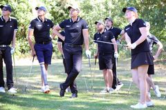 Stenson Handicamp 2018 - träning m Henrik 14 Handigolflandslagets Matilda Jonsson svingar under Henrik Stenson Handicamp 2018 på Barsebäck.