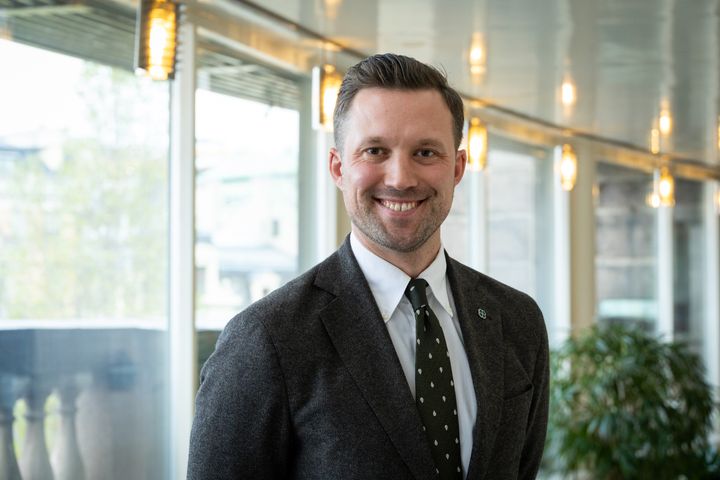 Hannes Hervieu, partisekreterare.
