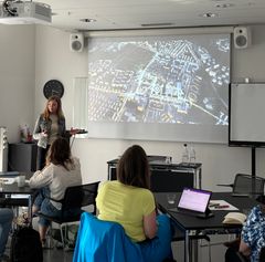 Linn Lichtermann presenterar caset Ebbepark på PLACExNordic