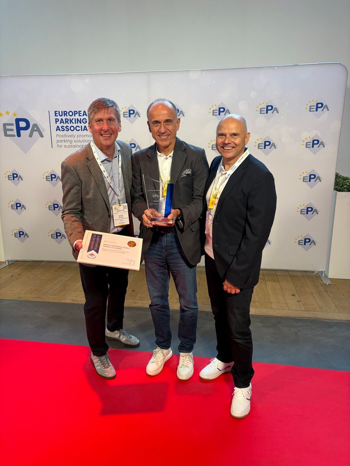 Mattias Nilsson från Dukaten, James Toal från Skidata och Thony Rysjö från Skidata.