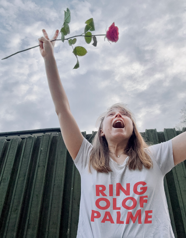 Anonym anhängare jublar över valet av ny partiledare.