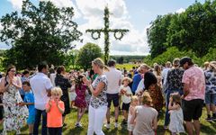 Traditionellt midsommarfirande på Kulturens Östarp