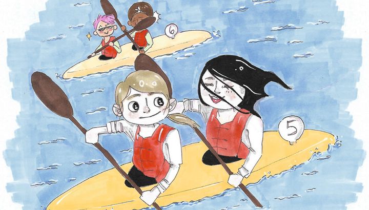 Illustration av två par i kajaker på vatten, var och en med två personer. Alla bär flytvästar.