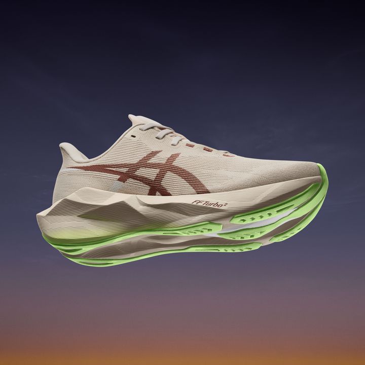 Den sjätte versionen av den populära serien NOVABLAST™ från ASICS
