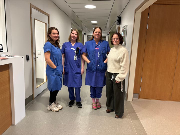 Sjuksköterskorna Amanda Hansson, Susanne Stenberg och Sara Wallin, samt kurator Johanna Svensson, jobbar sedan några månader tillbaka på den nya LARO-mottagningen i Kungälv.