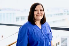 Hanna Kataoka, ordförande för Västra Götalands läkarförening på Sahlgrenska Universitetssjukhuset.