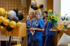 Medarbetare från förlossningen berättade om deras utvecklingsarbete kring samvård och om hur det främjar anknytning, trygghet och amning.