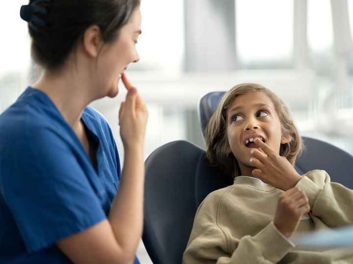 Att undvika karies så länge som möjligt är bra för den fortsatta utvecklingen av tänderna.