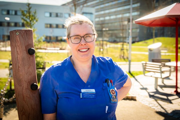 Jenny Stille prisas för sitt arbete.