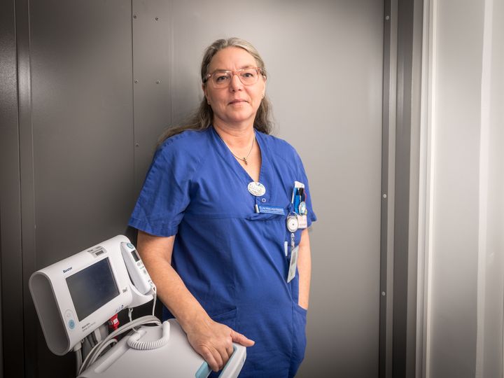 Elin Holmstrand, avancerad specialistsjuksköterska inom kirurgisk vård på Skaraborgs Sjukhus.