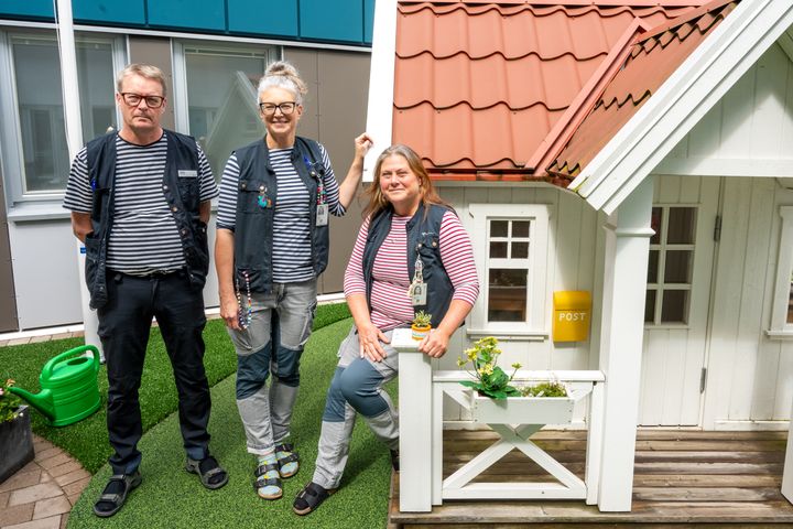 Kristian Ytterberg, Elin Sterner och Tina Hedberg jobbar tillsammans vid Lekterapin.