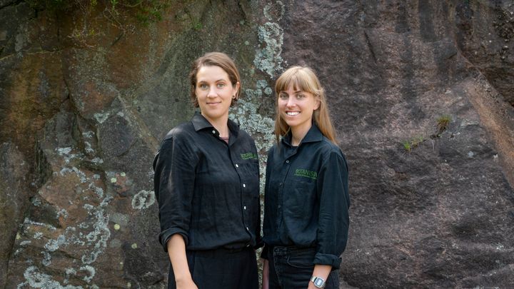 Åsa Krüger och Stina Weststrand, programledare och botanister.