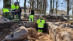 Stenfundamentet till Åmåls medeltida kyrka hittades vid en arkeologisk undersökning våren 2023.