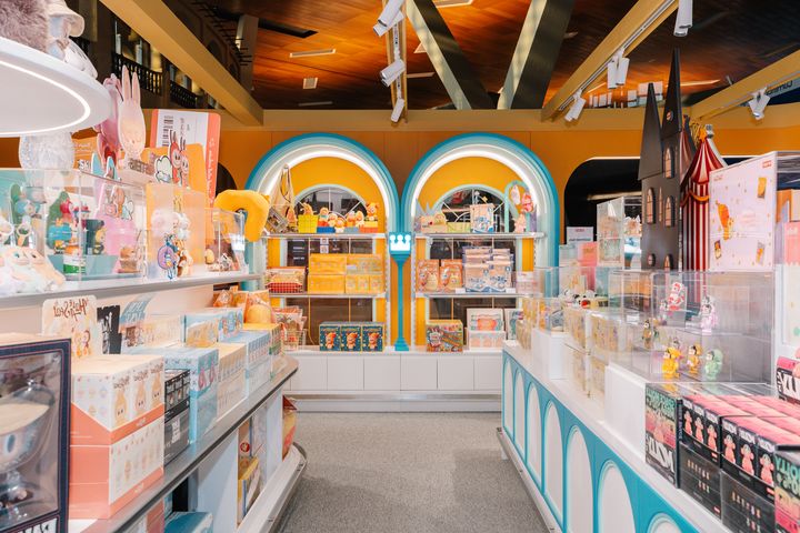 Qatar Duty Free öppnar Mellanösterns första POP MART-butik