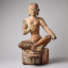 NEPALESISK TARA (KVINNLIG BUDDHA) SKULPTERAD I TRÄ, 1300-TAL