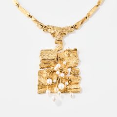 BJÖRN WECKSTRÖM. Collier, "Flowering Wall:Blommande Mur", 18K guld med odlade saltvattenpärlor, Lapponia, Finland 1968.