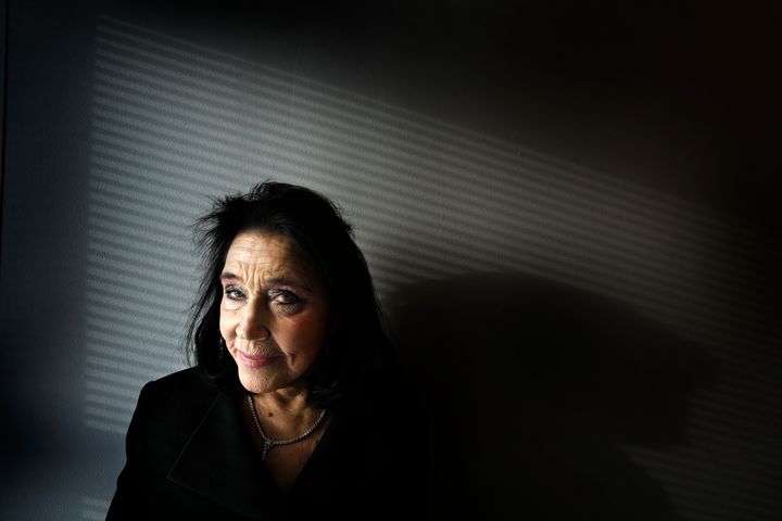 Kirsti Paakkanen (1929–2021) oli nainen, joka pelasti Marimekon ja loi brändistä kansainvälisen designikonin.