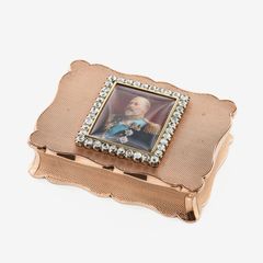 PRESENTATION CASE WITH MINIATURE PORTRAIT DEPICTING EDWARD VII.