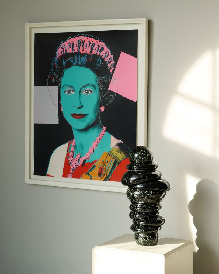 The Modern Art Sale and The Contemporary Art Sale bring together carefully curated selections of leading Swedish and international artists from the early 20th century up to the present day.  Left: "Queen Elizabeth II" from "Reigning Queens" by Andy Warhol. Right: "Spine (Black B)" by Tony Cragg.