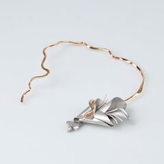 DIAMOND NECKLACE, “Swan”, designed by Jukka Rintala for A.Tillander, 18K white gold/gold, Helsinki 2007.