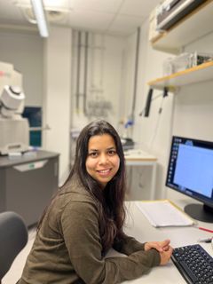 Bina Kumari Singh, postdoktor på Institutionen för medicinsk kemi och biofysik vid Umeå universitet.