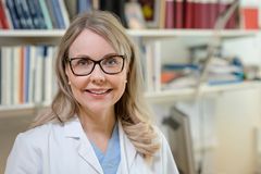 Överläkare Christina West, professor i pediatrik på Institutionen för klinisk vetenskap vid Umeå universitet.