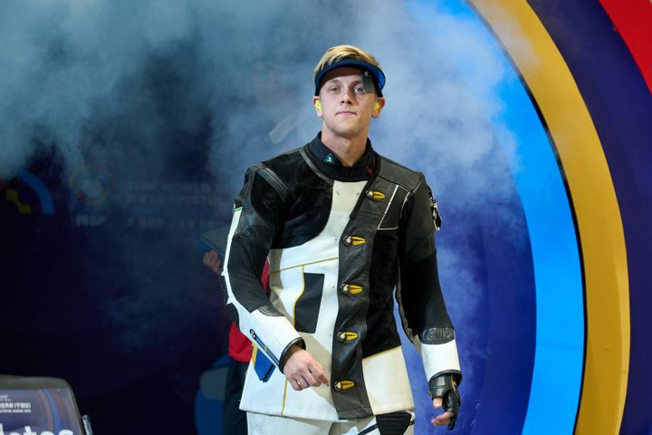 Victor Lindgren entre Ningbo