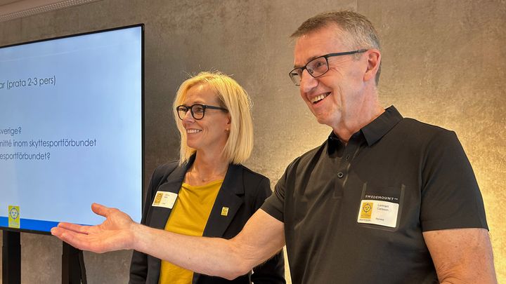 Lennart Carlsson, ordförande i Svenska Skyttesportföbundet och Ulrika Back, GS.
