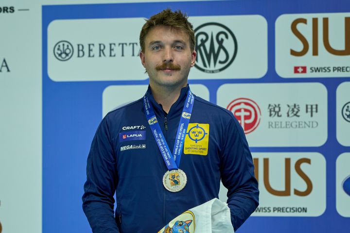 Marcus Madsen stal showen och sköt hem ett silver i finalen vid världscuptävlingen i Kairo