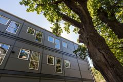 I mer än 35 år har Expandias lokaler använts för att skapa nya klassrum, kontor, boenden och vårdlokaler. Våra hållbara moduler är byggda för att trivas i - så länge det behövs.