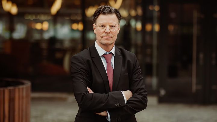 "Företag som är djupt förankrade i Sverige och ett starkt och engagerat civilsamhälle är grundpelare i landets beredskap och försvarsvilja", säger Petter Skogar, vd för Fremia.