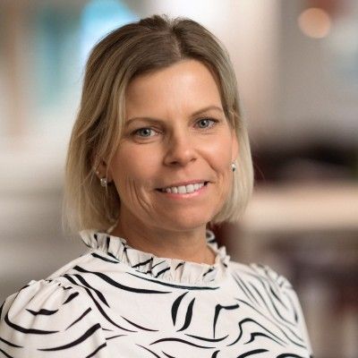 Jennifer Linder, Erbjudandeägare. Bliwa