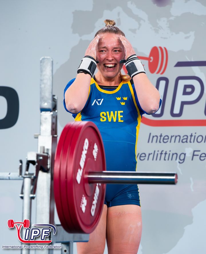 Matilda Vilmar från Sundbybergs Tyngdlyftningsklubb har under 2025 tagit två världsrekord och bronsplatsen på både World Games och VM!