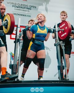 Nytt nordiskt rekord i knäböj av Alba: 210 kg!